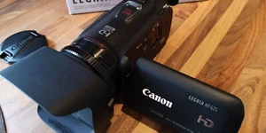 Canon Legria HF G25 HD Camcorder - Boxed - Super Condition.. - Picture 1 of 8