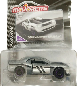 Majorette Dodge Challenger SRT Hellcat Silver Zamak 1:66 238C Package with Card - Picture 1 of 3