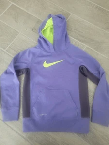 Girls Nike Therma-Fit Hoodie Purple Size Medium Upworked Reworked Minnie Mouse - Picture 1 of 5