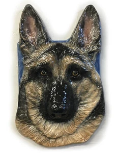 Deutscher Schäferhund Keramik HANDARBEIT 3D Hund Portrait Fliese von Sondra Alexander Kunst - Bild 1 von 4