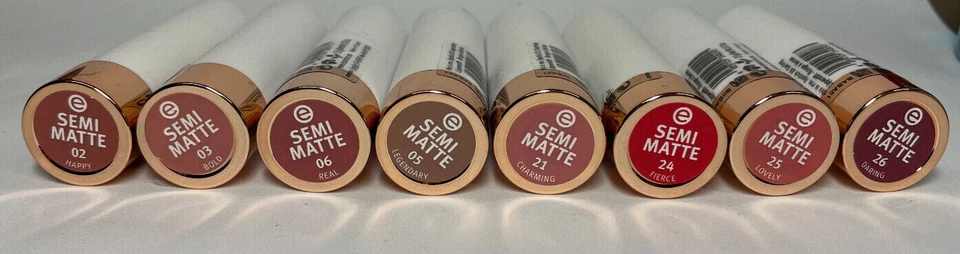 Essence THIS IS ME  Lipstick/Lippenstift  Farbauswahl  3,5 g - Bild 1 von 1