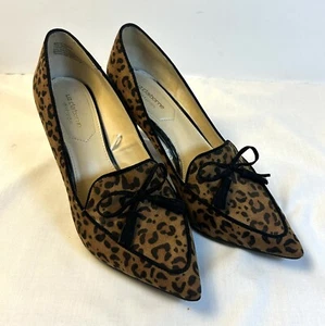 Liz Claiborne Women's Cheetah Pumps Pointed Toe Size US 8 Bow - Picture 1 of 8