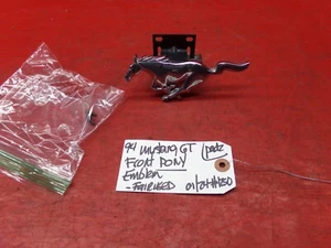 94-98 FORD MUSTANG GT FRONT BUMPER EMBLEM CHROME RUNNING HORSE PONY W/ MOUNT OEM - Picture 1 of 9