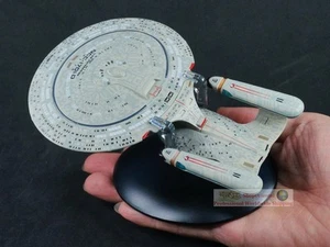STAR TREK USS Enterprise NCC-1701-D Eaglemoss Diecast Metal Model Starship A611 - Bild 1 von 7