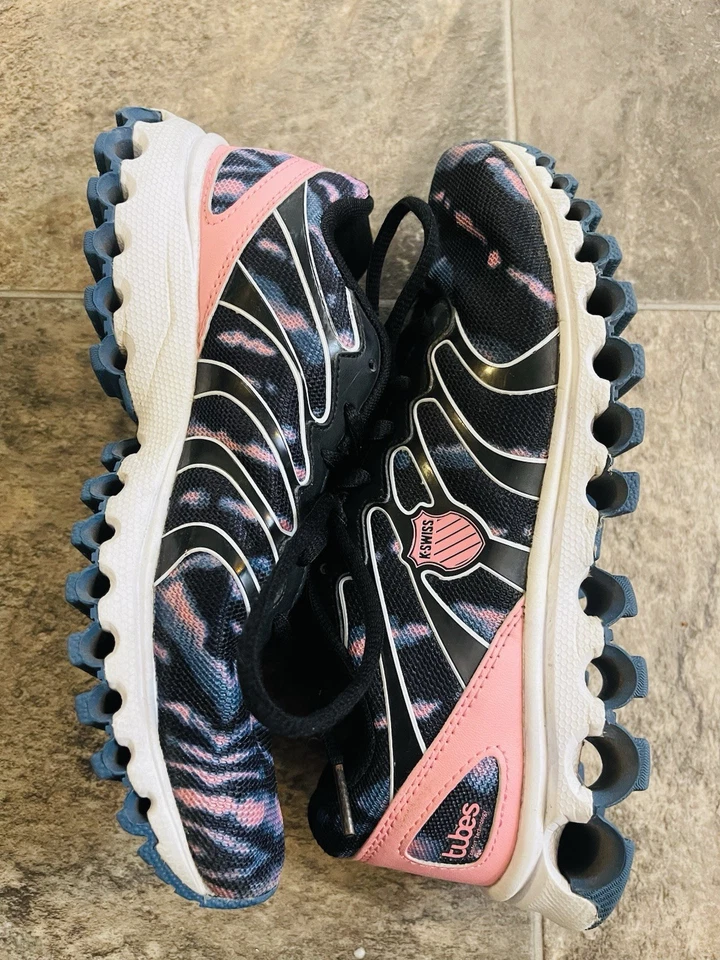 Zapatos suizos K 7,5 Foto 1 de 4