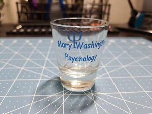 Vetro da scatto psicologia Mary Washington College - Foto 1 di 4