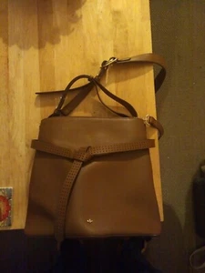 • Tan Nica HandBag • Shoulder Stap • Handheld - Picture 1 of 5