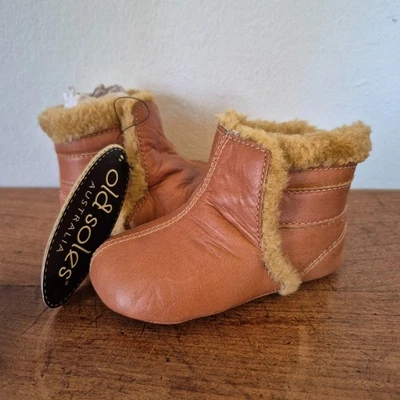 NIP новый w ярлыки старые подошвы коричневый желтовато-коричневый кожаный теплый полярный ботинки ботинок 6-9 mos размер 3 - Изображение 1 из 4