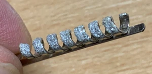 Pinza de pelo vintage de metal tono plata y piedras transparentes 1,02 gramos 3,25 cm-LARGO (P3) - Imagen 1 de 7