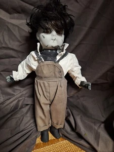 Muñeca ÚNICA, réplica de manos de tijera Edward, hecha a mano, 8 pulgadas de alto,... - Imagen 1 de 1