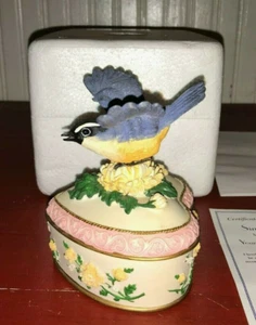 Heritage House Nuthatch Sing A Song You Are So Beautiful Music Box - Picture 1 of 9