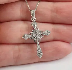 2 Ct Round Cut Cross Lab Created Pendant 18" Free Chain 14K White Gold Plated - Foto 1 di 6