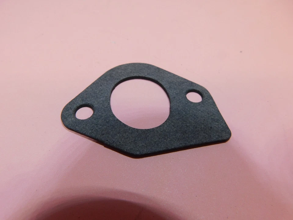 JUNTA DE ADMISIÓN ORIGINAL BRIGGS & STRATTON # 270538 --- CAJA 84 AF Foto 1 de 1