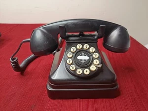 Crosley Model CR62 Classic Desk Phone Black Push Button Land Line Rotary Replica - Zdjęcie 1 z 9