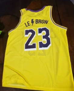 Camiseta deportiva de baloncesto Lake Elsinore Storm Lebron James #23 de ligas menores para hombre XL NUEVA - Imagen 1 de 6