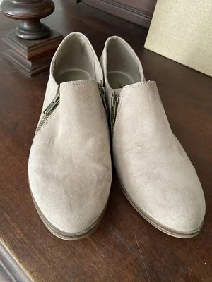 American Eagle Mujer Talla 8 1/2 Mediano Taupe Botines Tacón Cremallera Foto 1 de 4