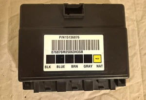 Chevy Silverada Sierra 2005-07 módulo de control de carrocería 2x2 PW/L/M/S- 15136876 OEM - Imagen 1 de 3