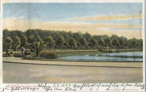 AK Leipzig König Albert-Park, 1903, Wasserbecken am Parkeingang - Bild 1 von 2