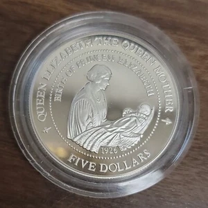 1994 New Zealand $5 Silver Coin - Commerating Birth of Princess Elizabeth 1926 - Picture 1 of 4