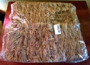 NEW GRASS HOUSE FOR A SMALL RABBIT OR OTHER ANIMAL OR YOUR EASTER DECOR! - Picture 1 of 3