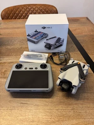 DJI Mini 3 with RC remote - immaculate, hovered once - Image 1 of 4