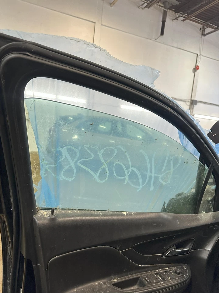 Front Door Glass Window 2013 - 2022 BUICK ENCORE Left Driver LH - Imagem 1 de 1