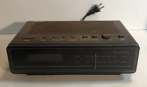 Vintage Panasonic RC-65 AM/FM Digital Alarm Clock Radio Faux Wood Grain Japan - Picture 1 of 6