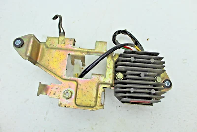 Honda cm400T 1981 cm400 (#432) regulador de voltaje rectificador soporte eléctrico Foto 1 de 4