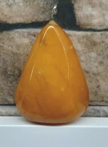 NATURAL OLD ANTIQUE EGG YOLK BALTIC AMBER PENDANT 4g - Picture 1 of 10