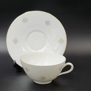 Taza de té y platillo planos Seltmann Weiden Alemania Occidental "Liane" de porcelana Crosshatch - Imagen 1 de 13
