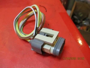 FORD cars- F100,150,250,350,450,-E100-550 1974-2011--ALTERNATOR-REGULATOR-SOCKET - Picture 1 of 3