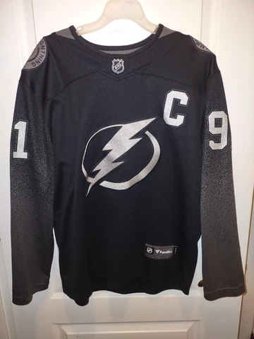 Tampa Bay Lightning Black Alternate Steven Stamkos #91 Jersey Size Men's Small Cover