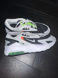 Size 4.5 Y Nike Air Max Bolt CW1626-002 - Boys White Black Lime Green Neon - Picture 1 of 7
