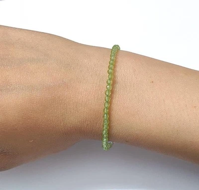 Natürlicher Peridot facettierter runder Edelstein Perlen August Geburtsstein ... - Bild 1 von 4