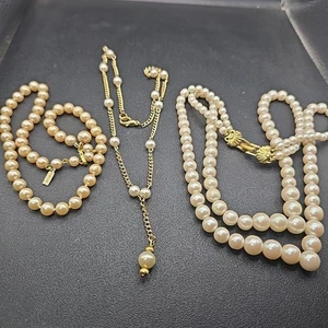 3 Collares De Colección Tono Oro Blanco Crema Perla Imitación Marvella 1 y 2 Hilos Y - Imagen 1 de 19