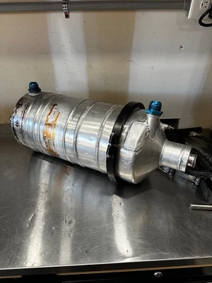 Tanque de aceite de cárter seco de aluminio de 4 galones 4007 Foto 1 de 4