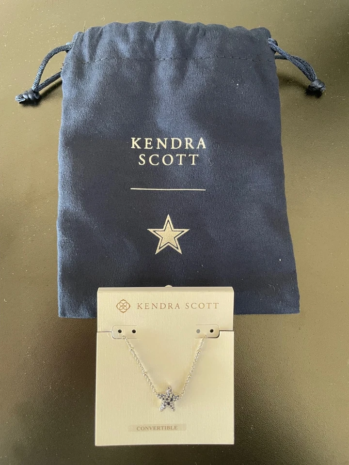 COLLAR COLGANTE MUJER KENDRA SCOTT JAE STAR DALLAS COWBOYS INICIO CORTO! Foto 1 de 1