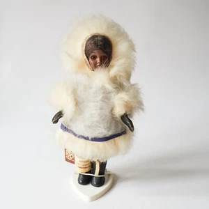 Vintage NATIVE AMERICAN ESKIMO Doll Toy Figure - IPS Fur Coat 8" Eyes Close - Picture 1 of 7