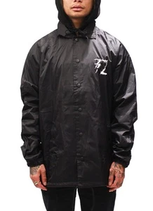 NUEVO CON ETIQUETAS PARA HOMBRE TREINTA Y DOS CAPUCHA RAT RIDER CHAQUETA COACHES $145 L negra edición limitada - Imagen 1 de 2