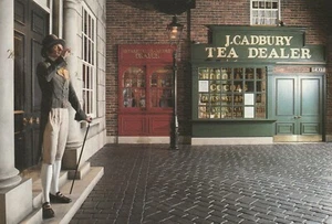 CADBURY WORLD, BULL STREET, Birmingham - Vintage POSTCARD - Foto 1 di 2