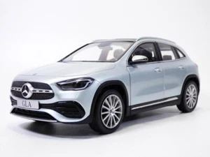 MERCEDES GLA gris Iridium 1/18 H247 - Imagen 1 de 5