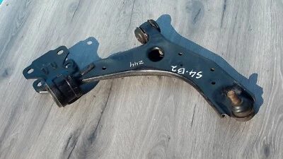 Оригинальный нижний рычаг управления передний правый со стороны пассажира для Mazda 3 2010-2013 годов выпуска BBM2-34-300A - Изображение 1 из 4