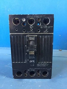 GE TQD32225 225Amp 240Volt 3-poliger Leitungsschutzschalter - Bild 1 von 7
