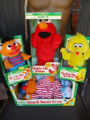 Vtg 1996 Sesame Street Lot: TICKLE ME ELMO, ERNIE, BIG BIRD & SING & SNORE ERNIE - Image 1 of 4