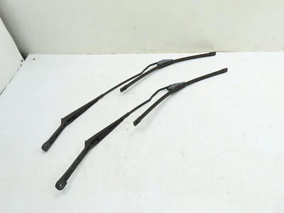 03 Volkswagen Eurovan GLS #1247 Wiper Arm Pair, Front Window Windshield Glass - Image 1 of 4