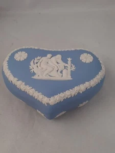 Wedgwood Heart Trinket Box Aesculapius Blue Jasperware Large Vintage British - Picture 1 of 8