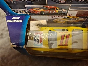 1995 Darrell Waltrip #11 Pepsi Camaro Action Platinum Series 1:64 Diecast Car - Picture 1 of 3