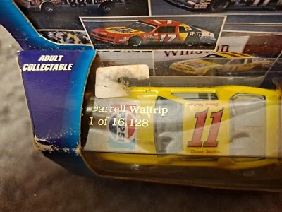 1995 Darrell Waltrip #11 Pepsi Camaro Action Platinum Series 1:64 Diecast Car - Image 1 of 3