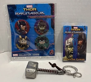 Marvel Collector Corps Thor Ragnarok Magnete & Spielkarten + Hammer Schlüsselanhänger - Bild 1 von 9