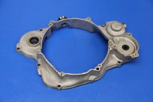 97-99 KX250 KX 250 1999 embrague interior derecho cubierta de bomba de agua intermedia - Imagen 1 de 12